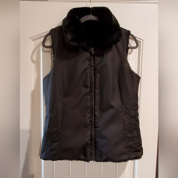 Black reversible vest - Picture 5 of 6